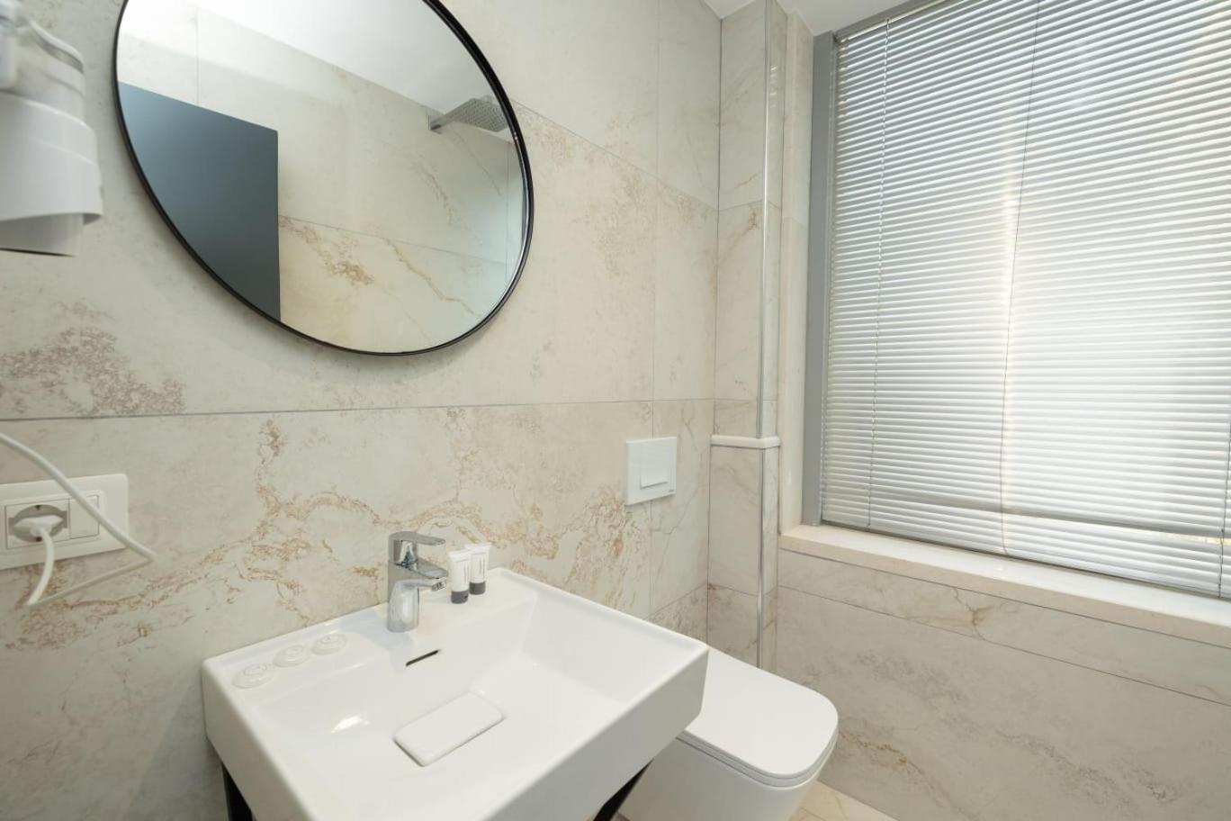 Aglon Twin'S Hotel Vlorë Zimmer foto